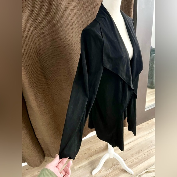 Black Faux Suede Open Draped Cardigan Jacket 1X - Picture 3 of 7